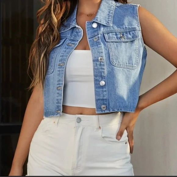 Cropped Denim Vest - Picture 3 of 4